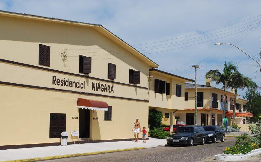Residencial Niagara 度假居 *